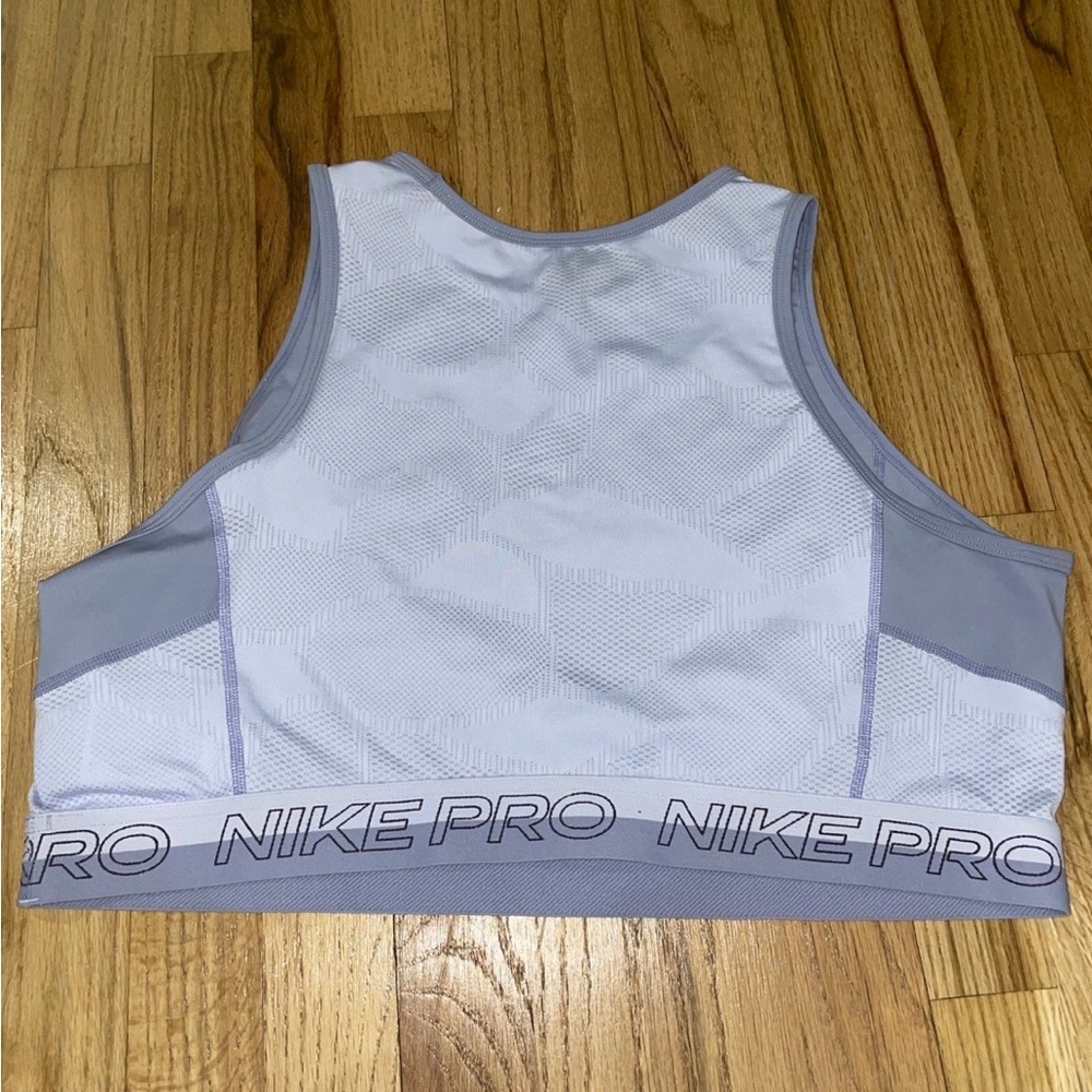 NEW WITH TAGS NIKE SPORTS BRA SIZE XL - Picture 2 of 3
